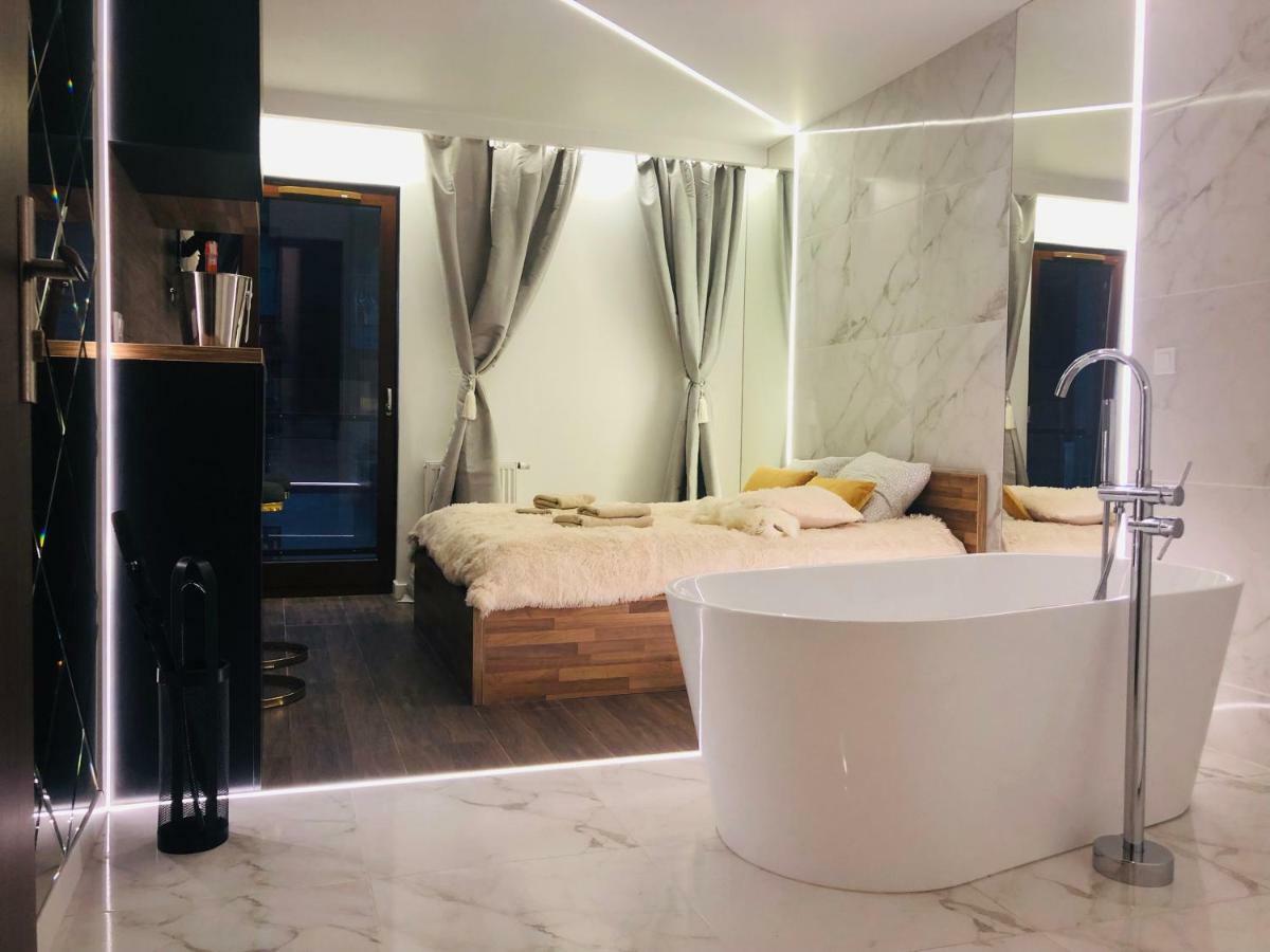 Yourapart Chmielna Park Exclusive Z Wanna Wolnostojaca Lub Jacuzzi Gdańsk Buitenkant foto