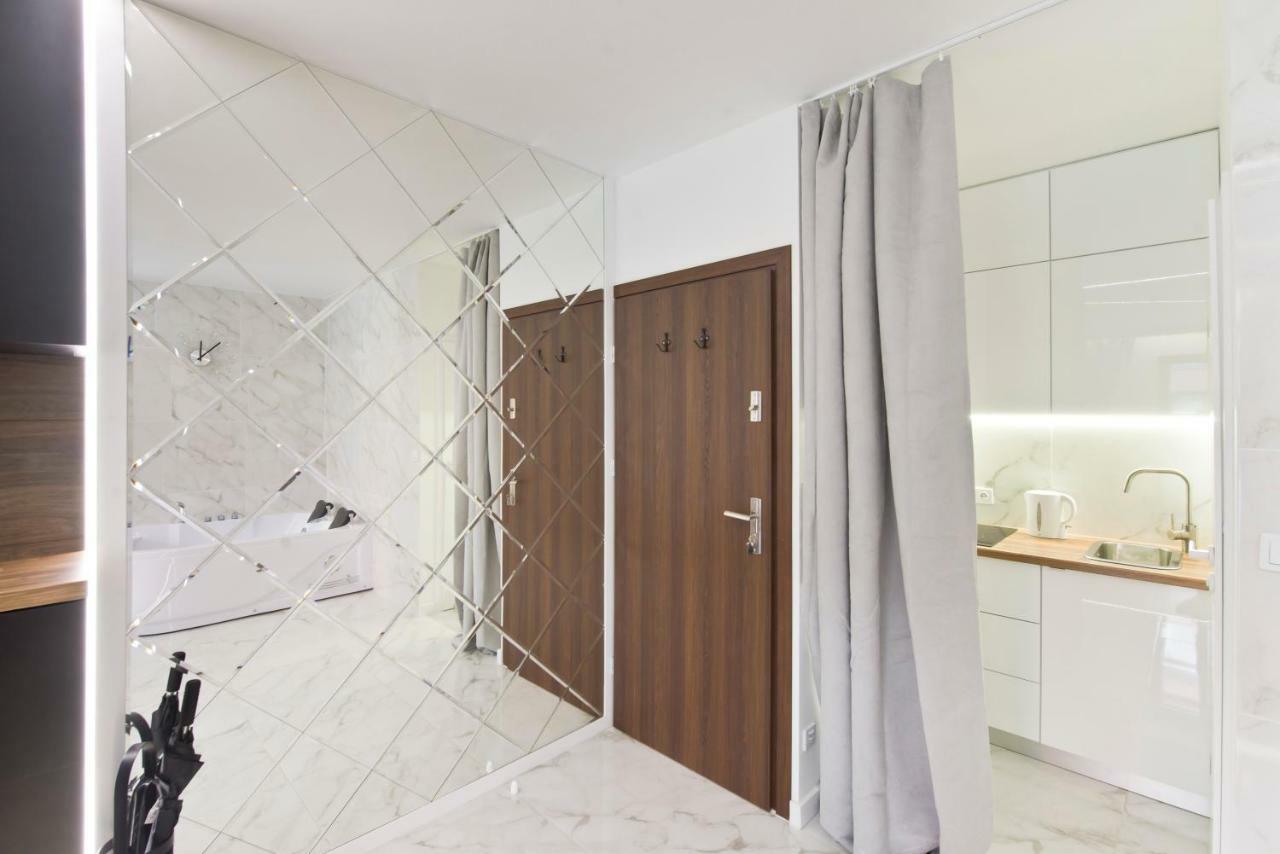 Yourapart Chmielna Park Exclusive Z Wanna Wolnostojaca Lub Jacuzzi Gdańsk Buitenkant foto